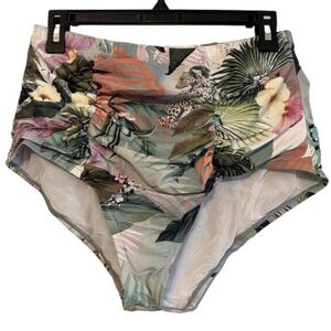 Torrid High Waist Ruched Swim Bottom Tropical Floral Print Size 1 Multicolor